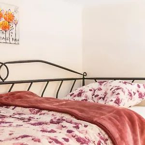 Lorenzo Apartment